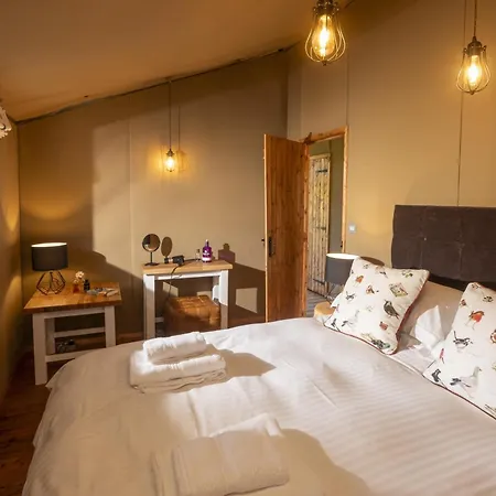 Coniston - Safari Luxury tent Ambleside