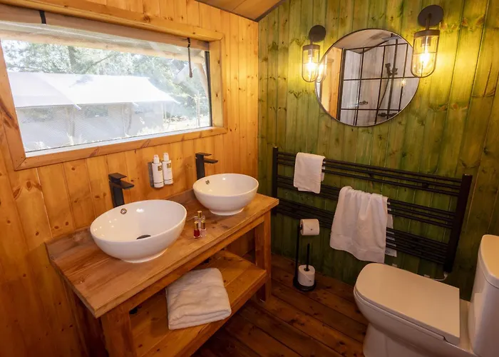 Coniston - Safari Luxury tent *