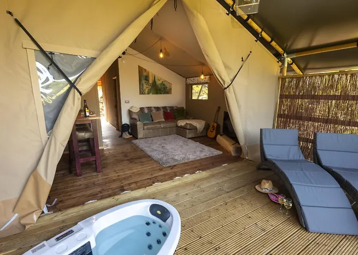 Coniston - Safari Luxury tent Ambleside