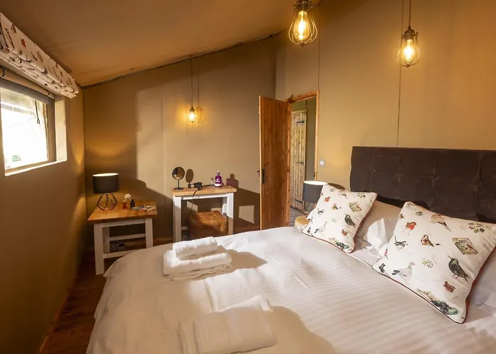 Coniston - Safari Luxury tent Ambleside