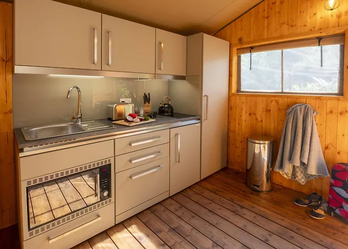 Coniston - Safari Luxury tent *